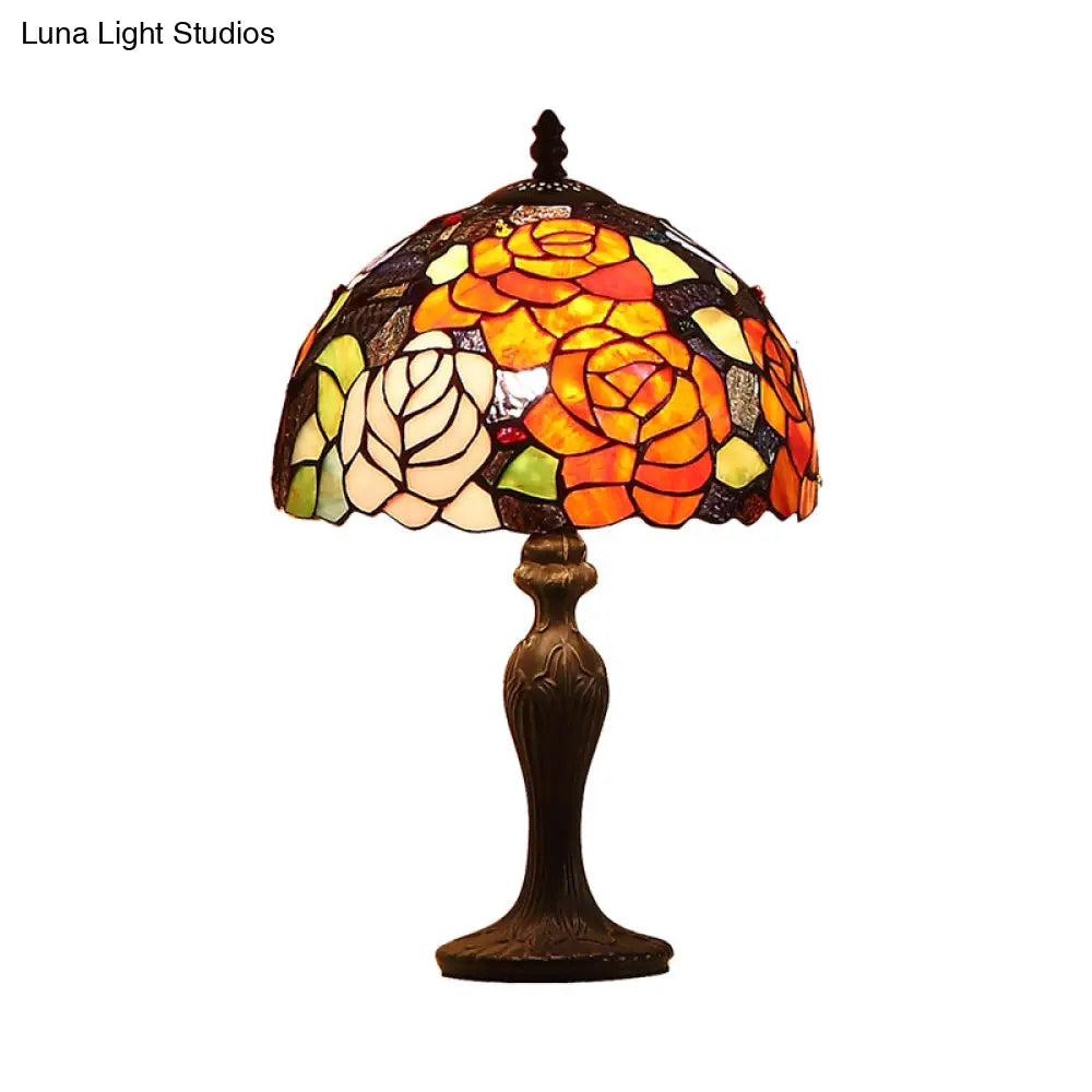 مصباح طاولة تيفاني بلوسوم من الزجاج الملون باللون البني الداكن - مصباح طاولة جانبي بضوء واحد