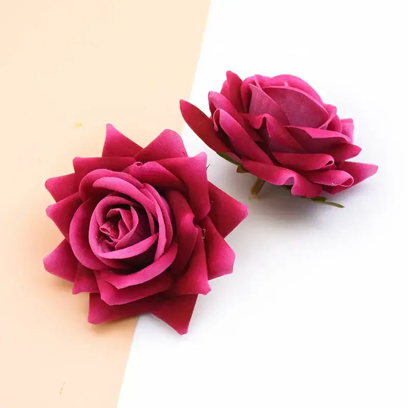 Vibrant fuchsia decorbites 7cm rose heads with layered fabric-like petals and green stems for wedding décor and crafts