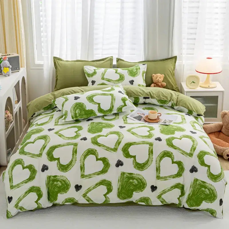 Decorbites™ green heart-patterned bedding set with white and black accents featuring animal pattern for king queen size use