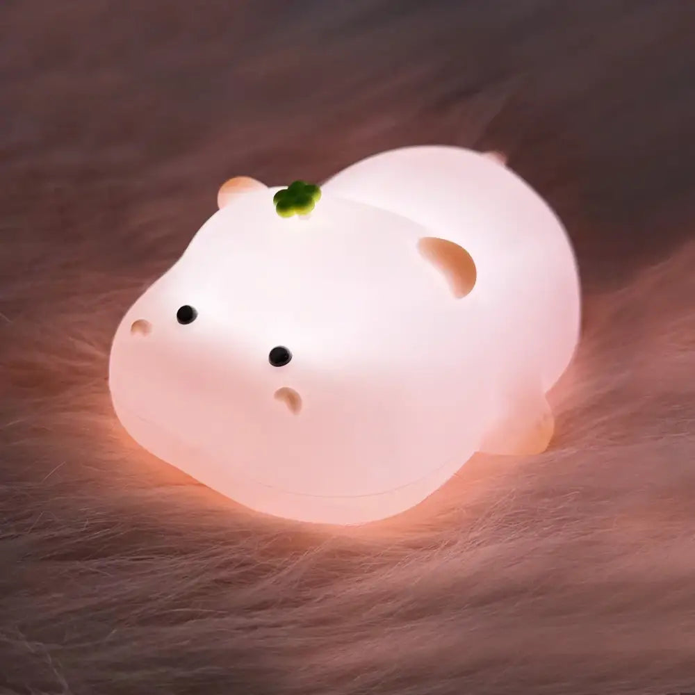 Decorbites™ animal silicone night light in soft glowing white pig shape with green clover for kids bedside lamp