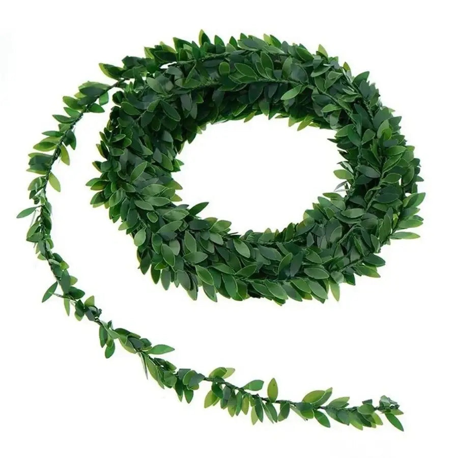A coiled decorbites artificial ivy leaf wreath vine with dense glossy green foliage and flexible wire frame for indoor outdoor decor