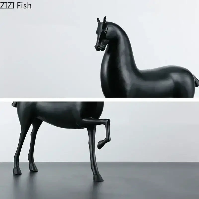 Glossy black horse sculpture by decorbites featuring sleek minimalist design for modern room decor and desk decoration