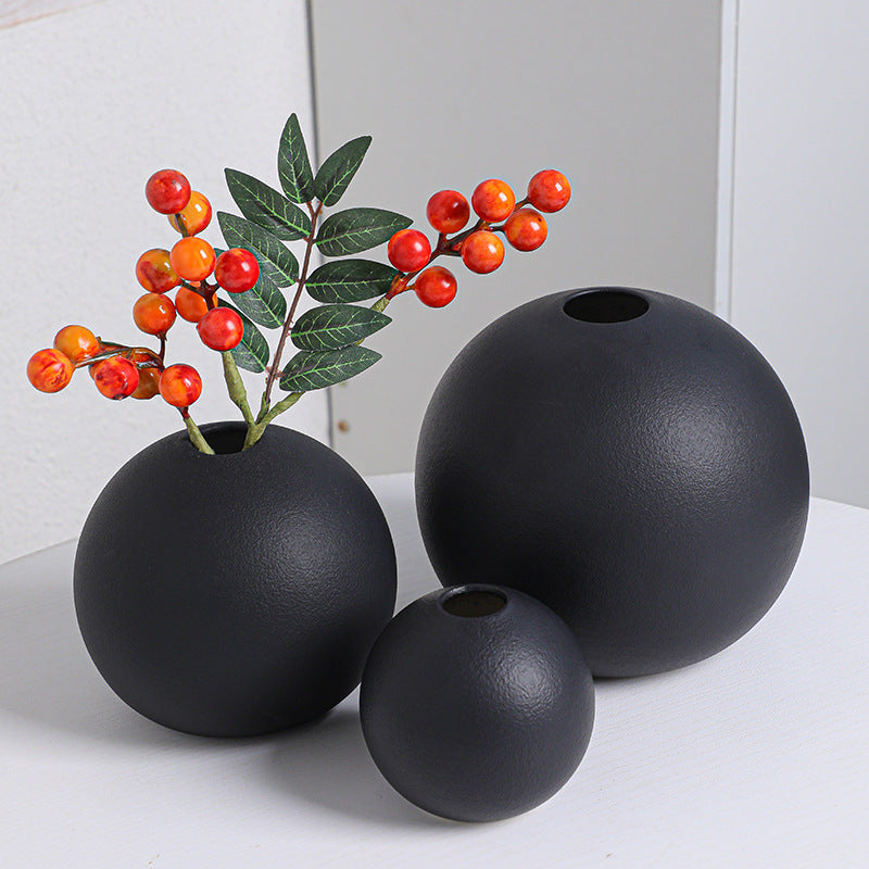 Black & White Ceramic Round Vase - Vase