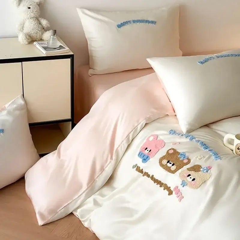 Cream-colored satin duvet cover with decorbites cartoon embroidered pink and cream bedding set in cotton fabric