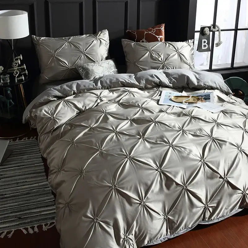Decorbites™ chiffon flower design silver satin quilted duvet cover set with crystal embellishments and polyester material