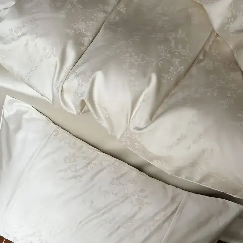 Cream-colored satin pillowcases with subtle floral embroidery in decorbites chinese style 100% cotton jacquard duvet cover set