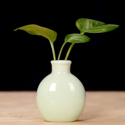 Cute Mini Ceramic Flower Vase Pot - green - Vase