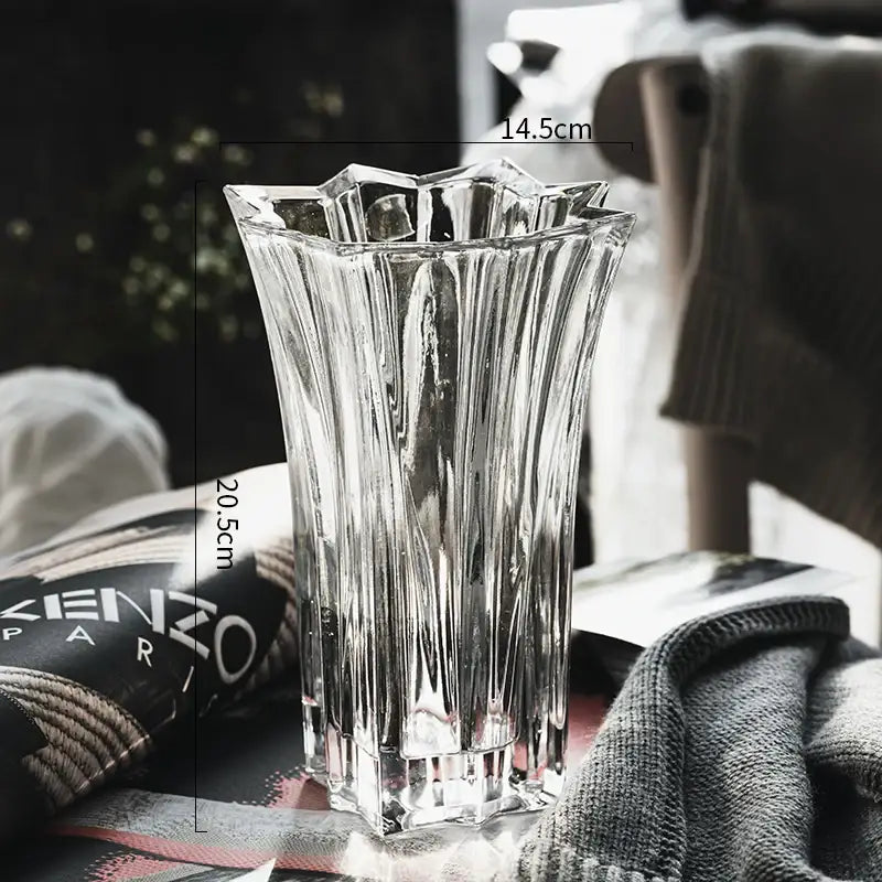 DecorBites™ elegant crystal glass vase with fluted faceted design and star-shaped rim for flower arrangement