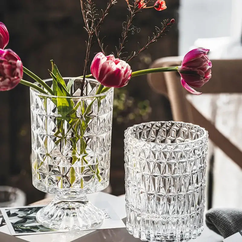 Clear glass crystal glass vase with geometric diamond-cut pattern and pedestal base for flower arrangement