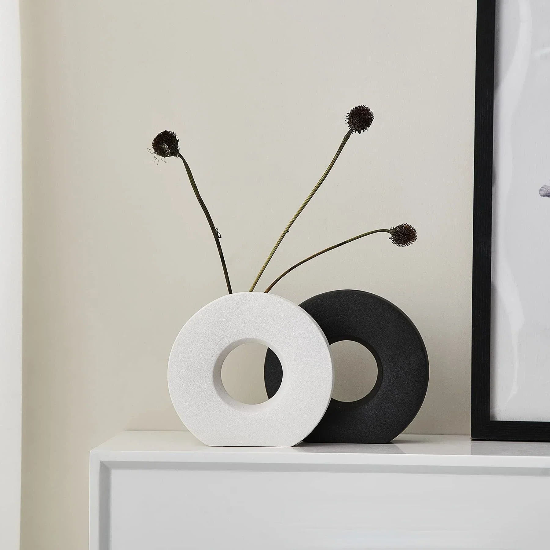 DecorBites™ Elegant Nordic Matte Flower Vase Décor