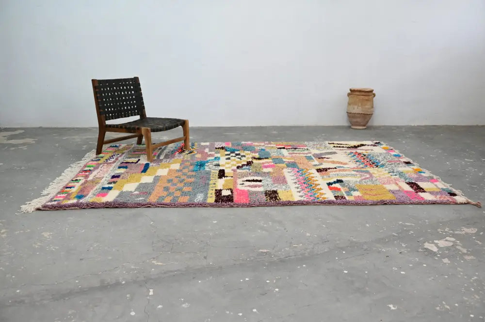 DecorBites™ handmade Moroccan azilal rug with colorful geometric wool pattern and fringed edges 300x208 cm