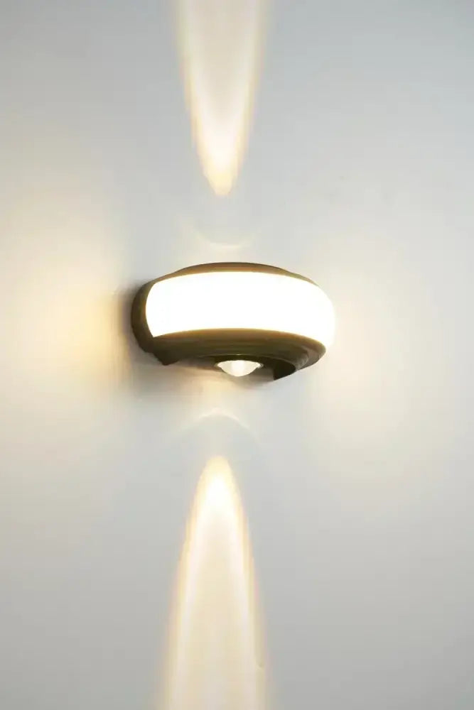 Decorbites led half-round wall sconce wall lamp with warm white glow and dark bronze finish for outdoor lighting