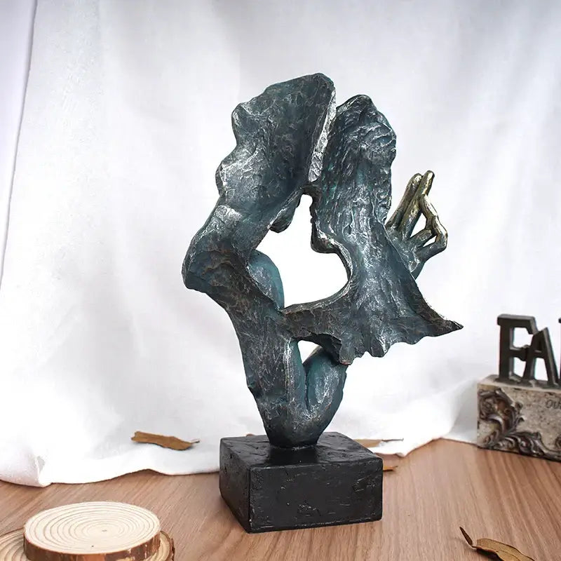 Abstract bronze decorbites loving couple resin statue with green patina on black base for interior decor and valentines gift