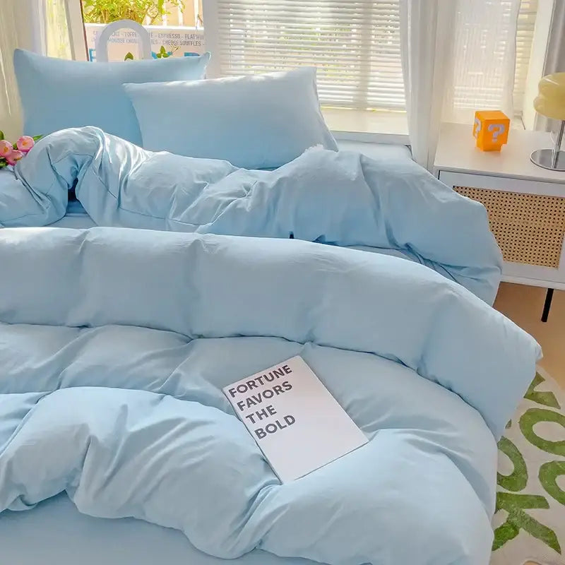 Light blue plush quilted decorbites™ luxurious 4-piece cotton bedding set with matching pillows for cozy sleep