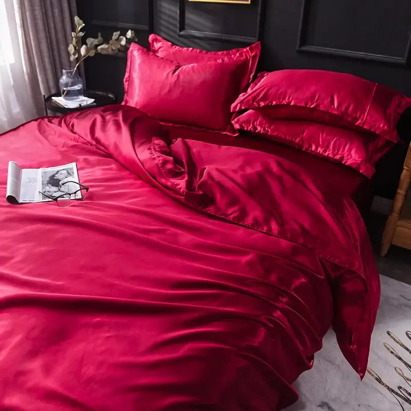 Decorbites™ luxurious silk bedding set in rich crimson satin with a glossy, luxurious finish perfect for elegant bedrooms