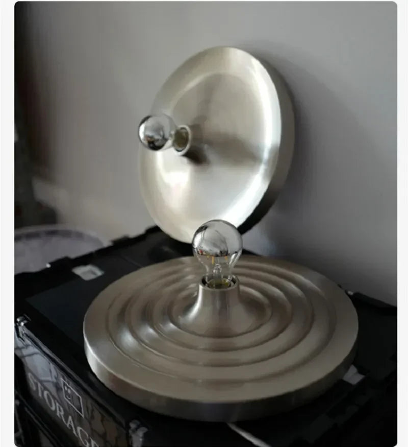 Minimalist Bauhaus Lamp