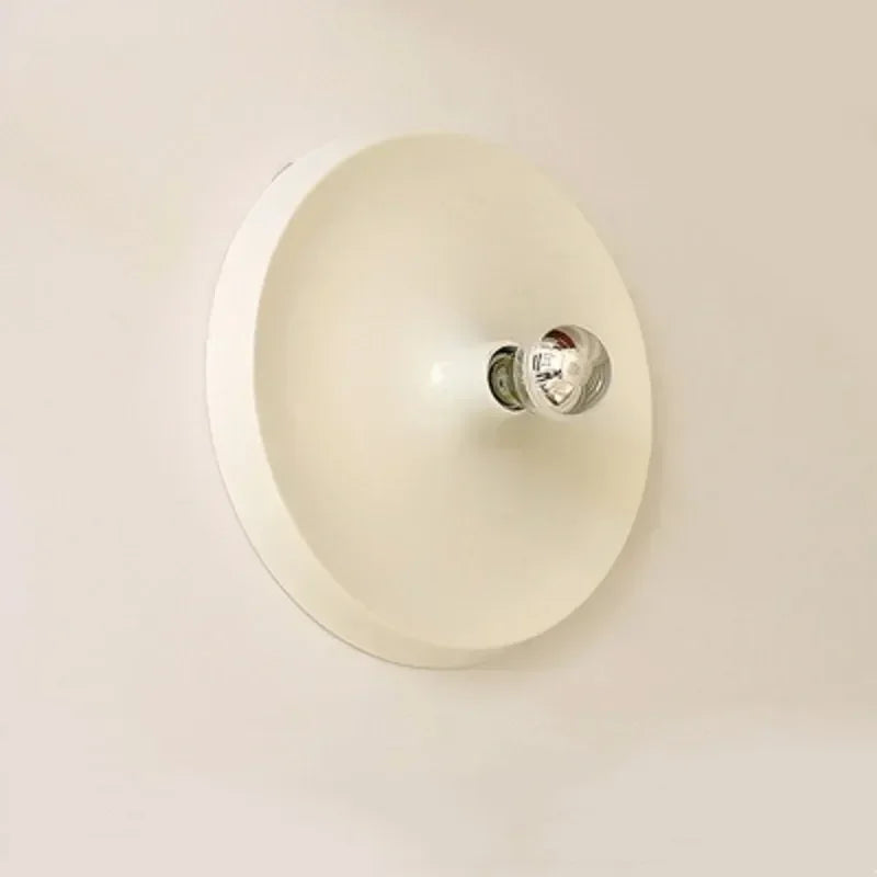 Minimalist Bauhaus Lamp - White / Medium 16cm