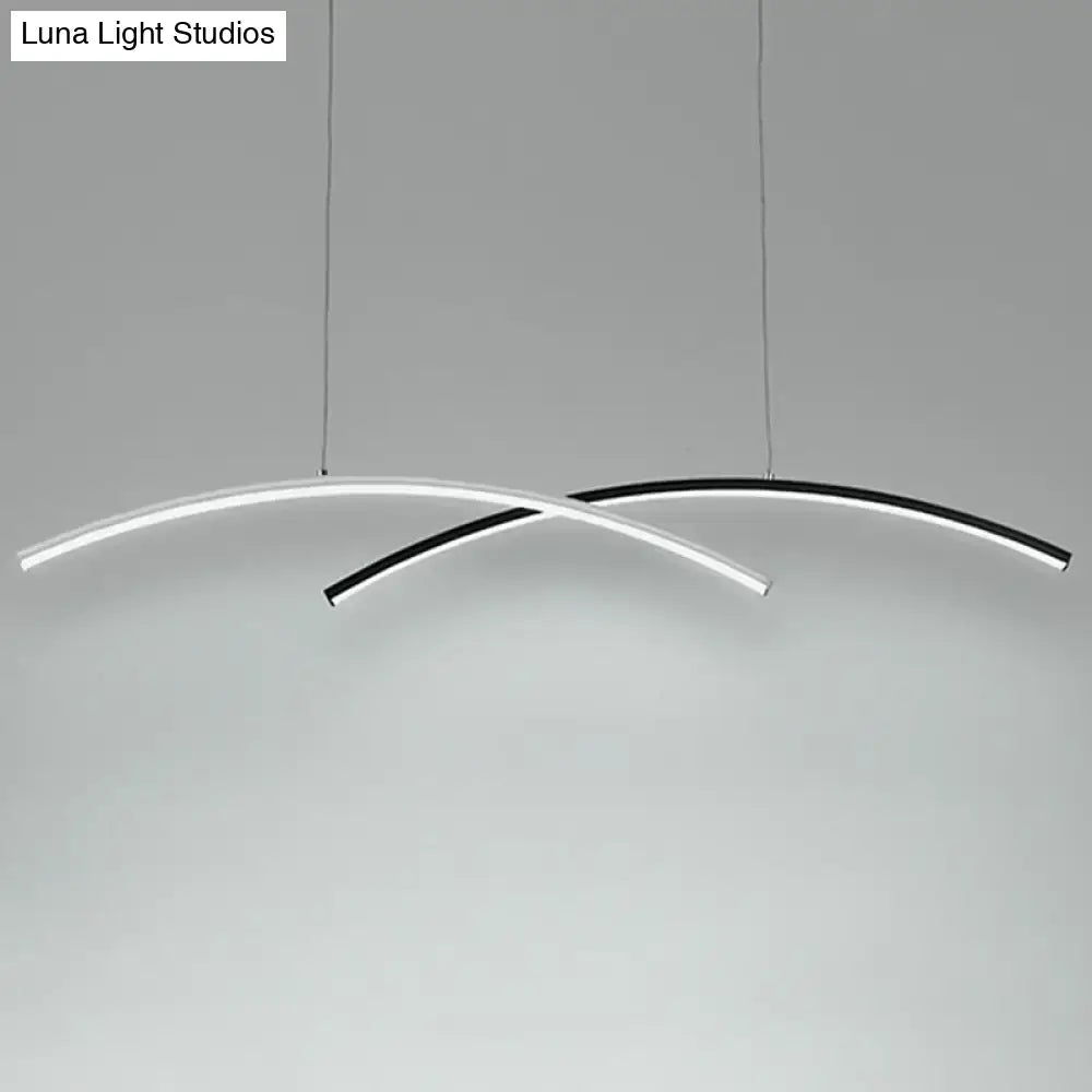 Decorbites™ modern black and white arc ceiling led island light with white arc and black curved strips hanging on cords