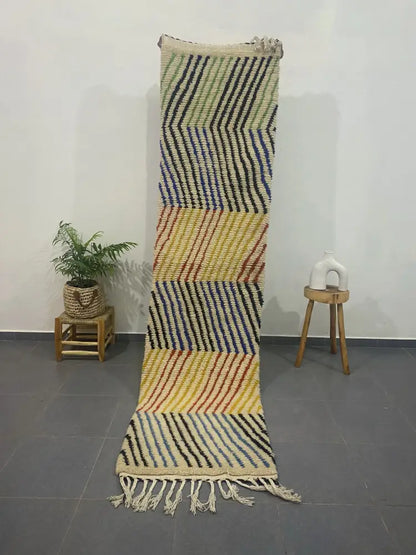 Decorbites™ moroccan handmade beni ouarain rug with geometric zigzag stripes in earthy tones and fringed edges 2.7m x 0.7m