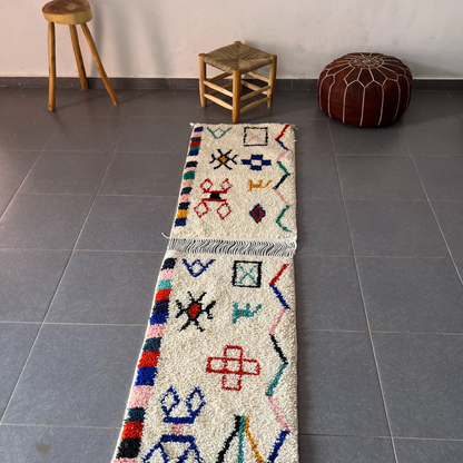 Decorbites™ moroccan handmade small beni ouarain rug 1m 70cm cream with vibrant geometric patterns and fringed edge