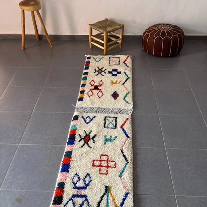 Decorbites™ moroccan handmade small beni ouarain rug 1m 70cm cream with vibrant geometric patterns and fringed edge