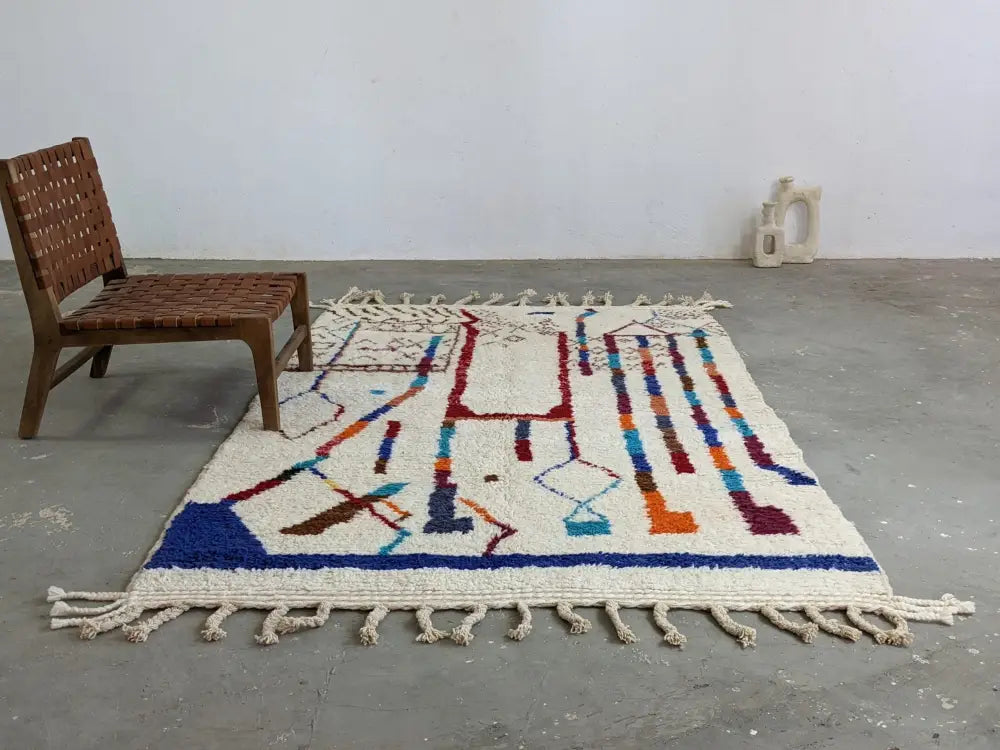Decorbites™ moroccan handmade traditional azilal rug 250 x 150 cm with cream base and colorful geometric patterns