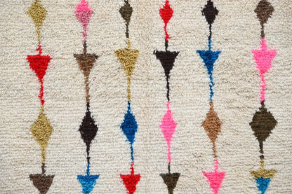 Decorbites™ moroccan handmade traditional azilal rug 255 x 155 cm with textured off-white base and colorful geometric patterns