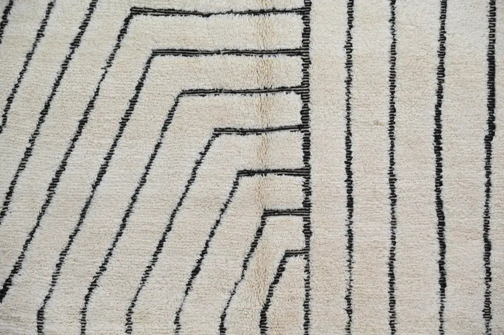 Beige wool beni ouarain rug with black geometric stripes moroccan handmade traditional beni ouarain rug 304 x 210 cm
