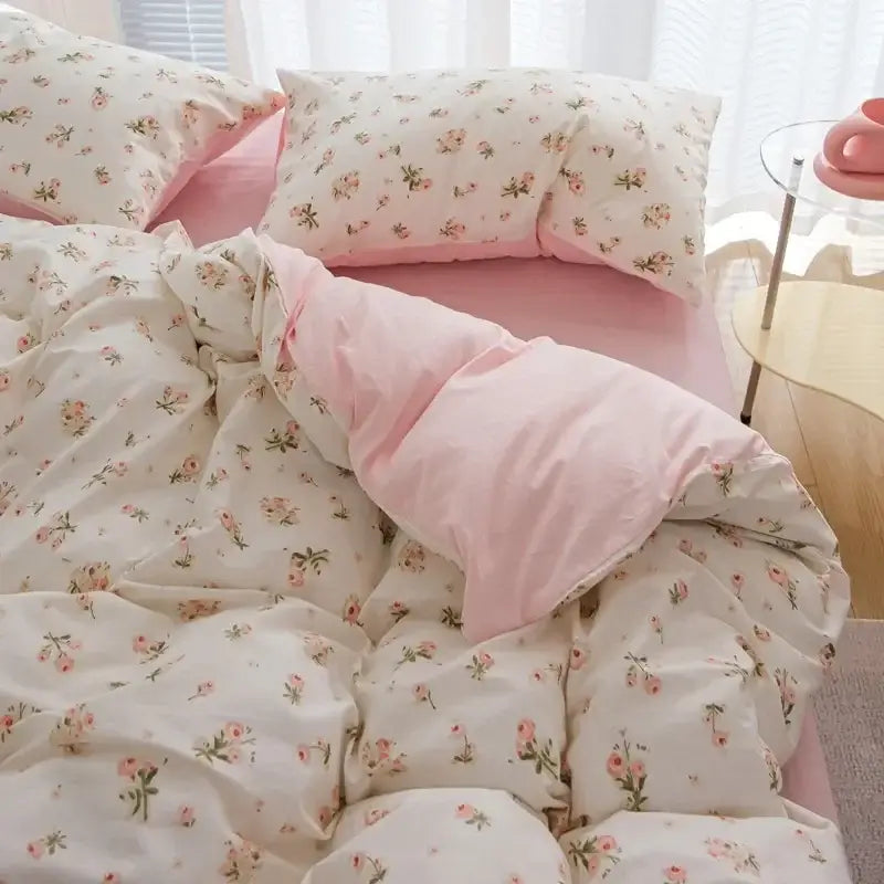 Decorbites pink flowers duvet cover set with white floral pattern and soft quilted texture for girls and boys