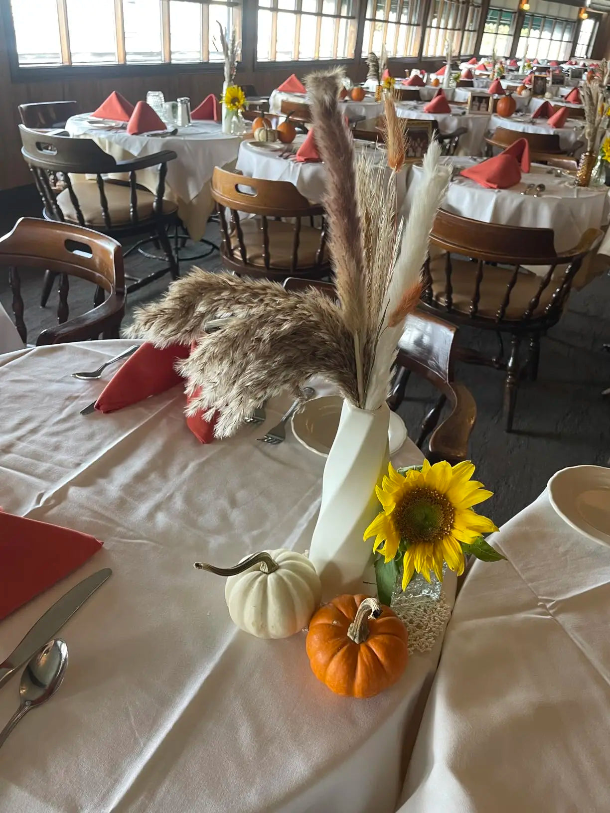 Plastic Retro Flower Vases 6-20 Pack - Vase