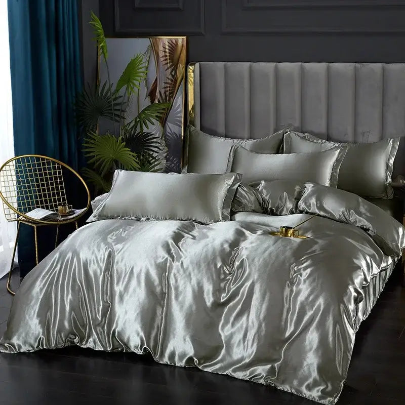 Decorbites silk luxury bedding set in silver satin with glossy finish includes duvet cover and matching pillows