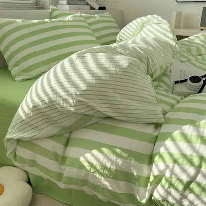 Decorbites™ striped quilt set with pillowcases and bed sheet in cozy light green and white striped textured fabric