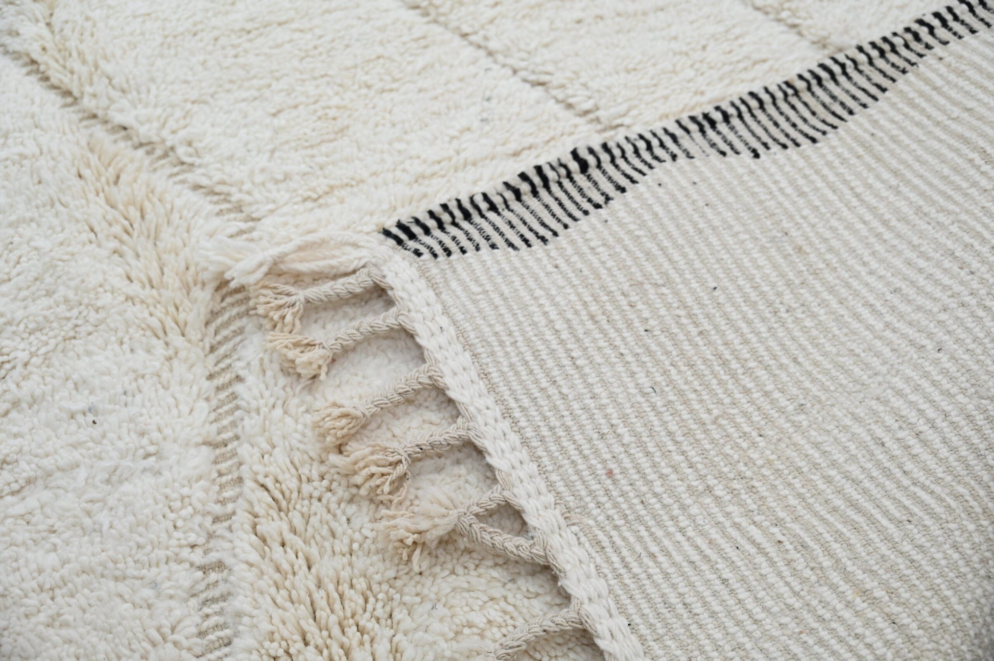 Tapis traditionnel Beni Ouarain 290 X 205 Cm