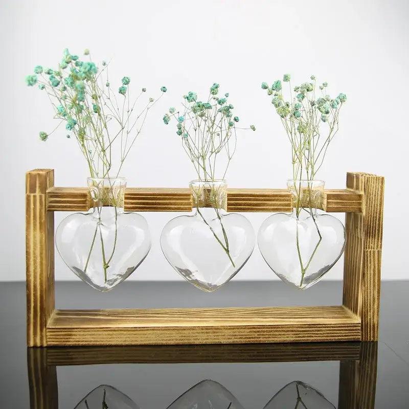 Decorbites™ vintage heart-shaped wooden frame glass vase set with clear glass vases and baby’s breath flowers on stand