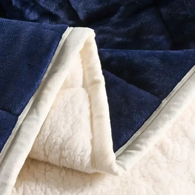 Deep blue and white cozy flannel fleece bedroom quilt with plush quilted exterior and soft sherpa lining by decorbites cozy flannel