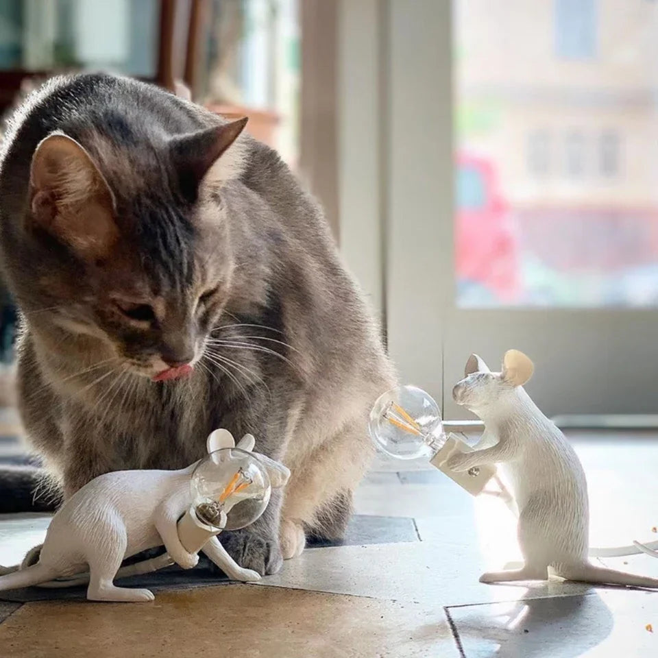 Dropshipping Nordic Mouse LED Table Lamp Modern Style Home Room Bedside Table Lights Indoor Home Decoration Lighting