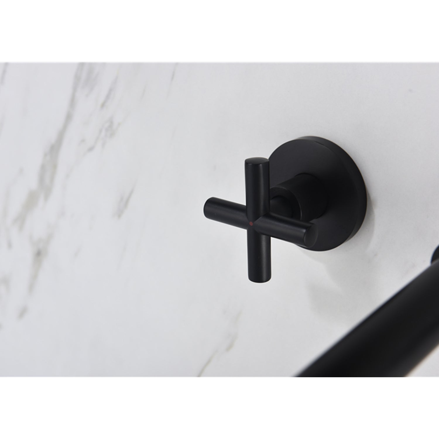 Wall-mounted Bathroom Faucet Elegant Contemporary Style