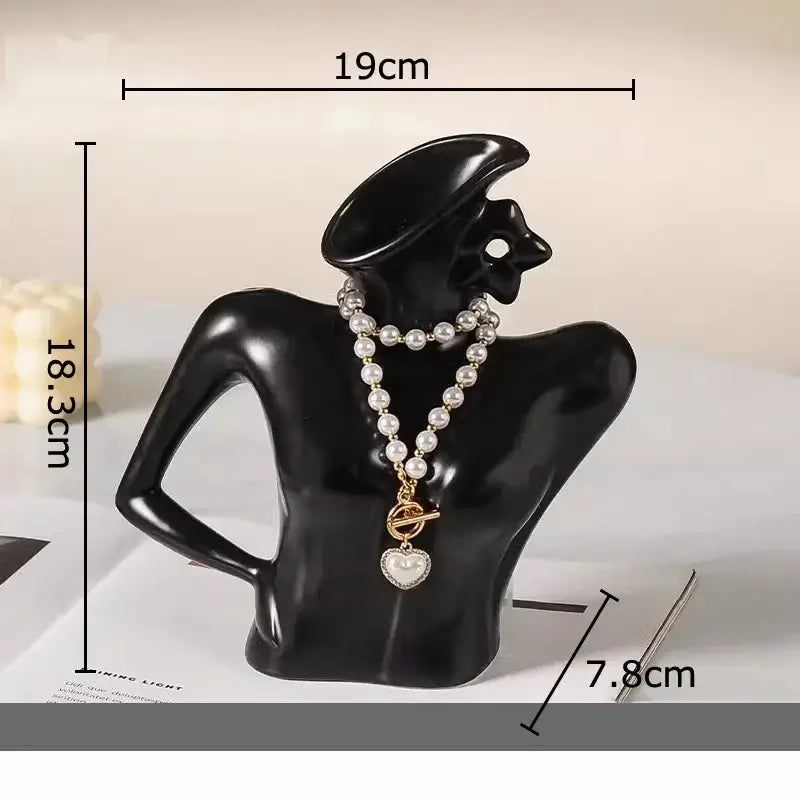 Black glossy ceramic elegant dames ceramic jewelry display stand with pearl necklace on ceramic vase figure bust