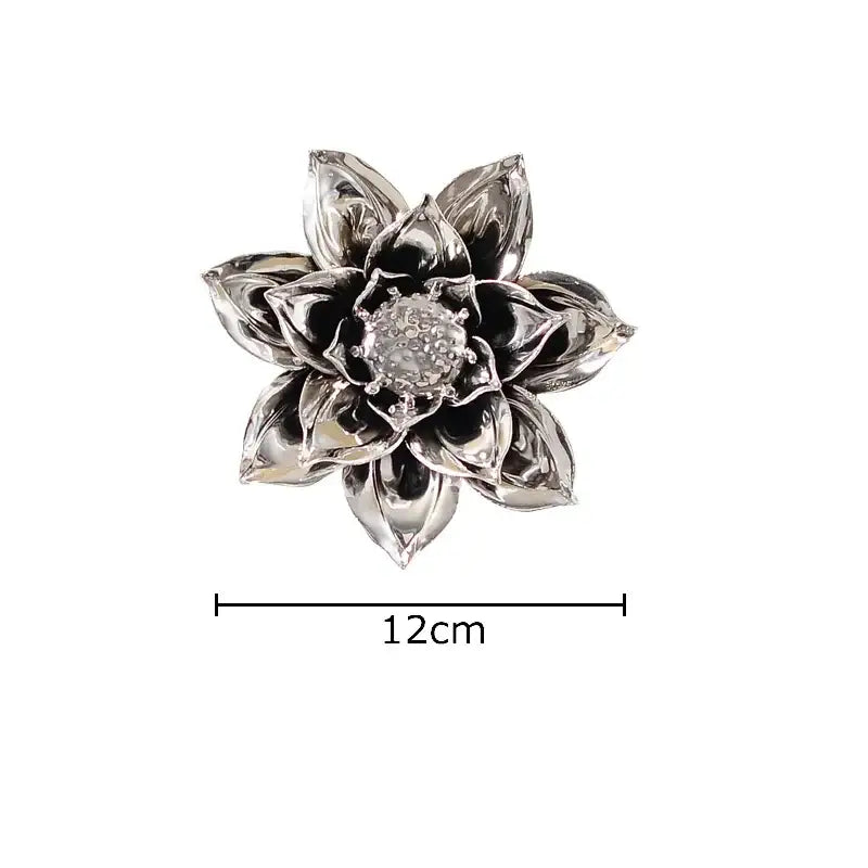 Elegant gold and silver porcelain peony wall ornaments featuring a silver lotus-shaped brooch with gem-encrusted center decorbites elegant porcelain