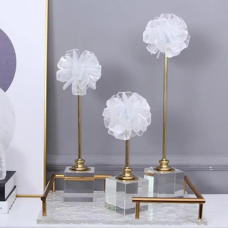 Elegant white organza flower glass craft sculpture with gold stems on clear bases for living room decor craft hyalinite