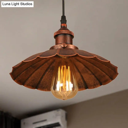 Farmhouse Scalloped Iron Pendant Light with 1 Hanging Ceiling Light - Indoor Lighting