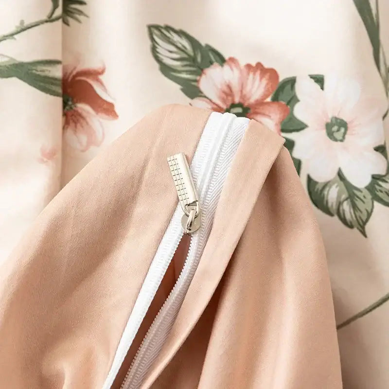 Beige floral-patterned fabric with white zipper and silver pull tab in decorbites 100s egyptian cotton bedding set