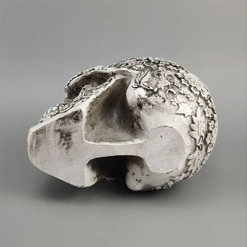 Silver skull figurine with intricate floral and leaf carvings decorbites 20cm carved skull for living room halloween decor
