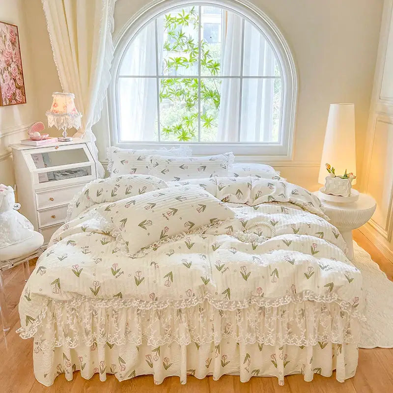 Cream-colored bedding set with tulip pattern and delicate lace trim french lace ruffles decorbites french lace
