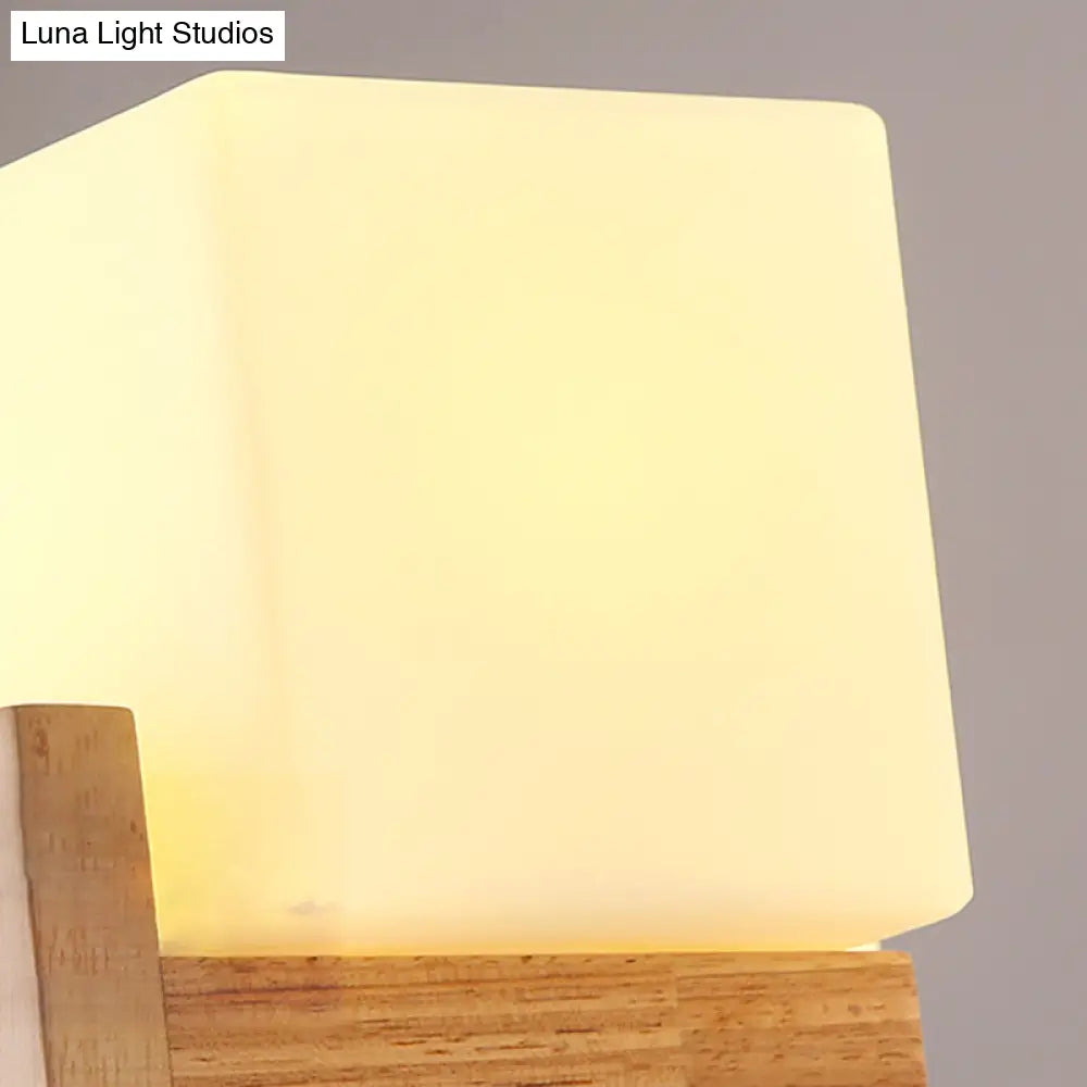 Lámpara de techo cúbica de cristal esmerilado con suspensión moderna de madera: ideal para la sala de estar.