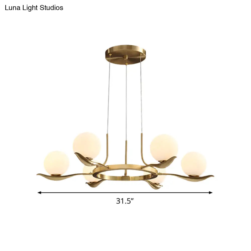 Lámpara de araña con bolas de cristal blanco esmerilado - Lámpara colgante moderna de latón de 6 luces