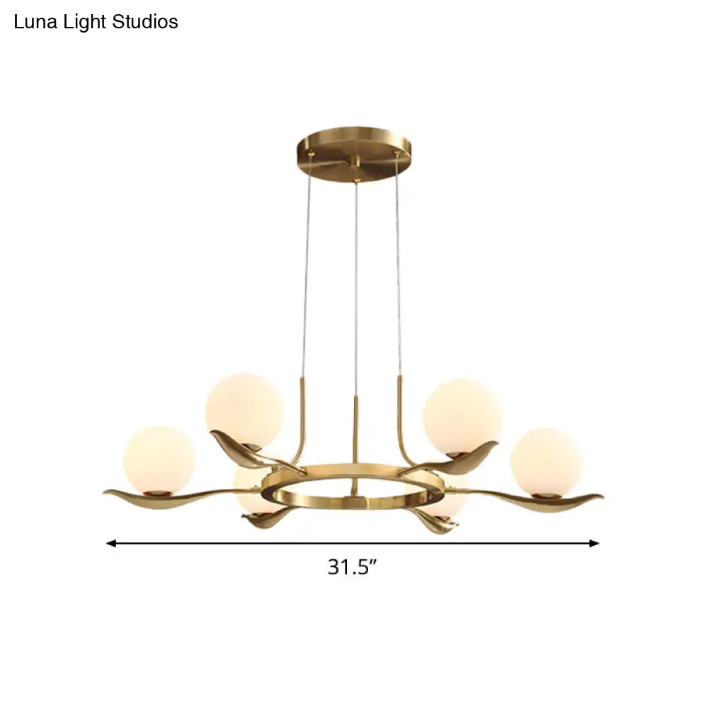 Lámpara de araña con bolas de cristal blanco esmerilado - Lámpara colgante moderna de latón de 6 luces