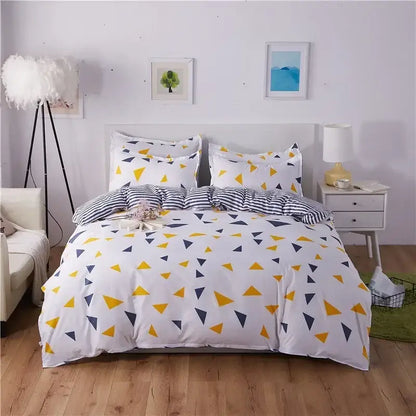 White duvet set with yellow and navy blue triangle pattern and matching striped pillowcases king size decorbites cartoon king