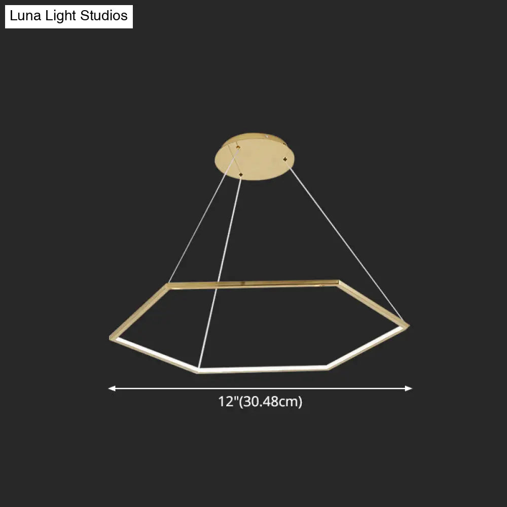 Lámpara de araña geométrica: Luminaria metálica ultramoderna para sala de estar