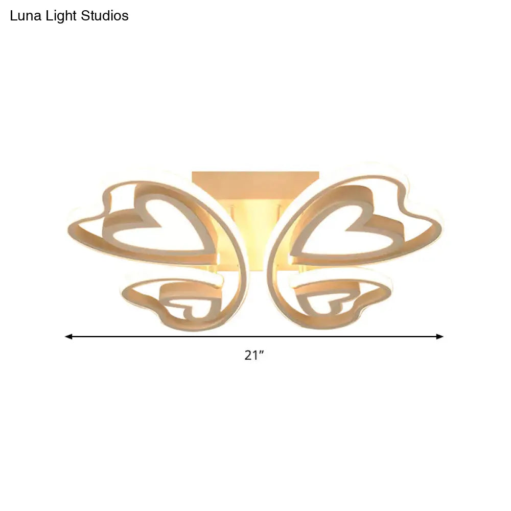ديكوربايتس™ - مصباح سقف LED لغرفة نوم الفتيات: مصباح فراشة أكريليك على شكل قلب محبب